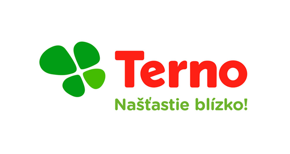 Logo s nápisom "Terno" v červenej farbe, doplnené zeleným listom a vetou "Nastastie blizko!" v menšom zelenom texte.